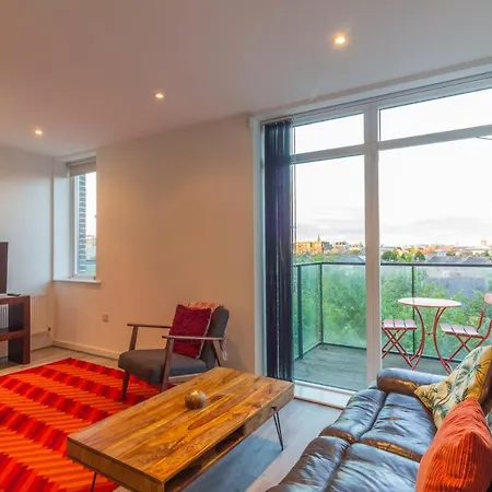 Guestready - Vibrant In Dolphins Barn Lejlighed